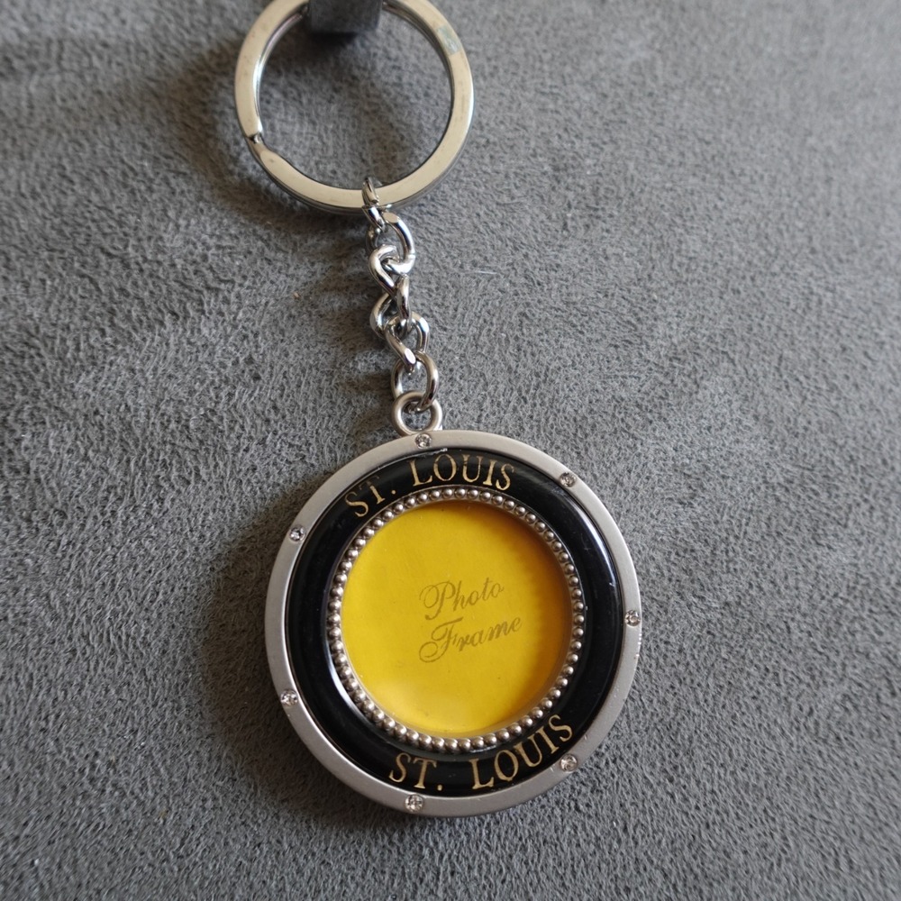 St Louis Missouri Photo Keychain Metal Novelty Route 66 Destination Travel